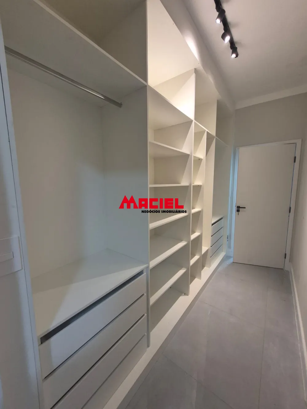 Comprar Casa / Condom&iacute;nio em Taubat&eacute; R$ 999.000,00 - Foto 21