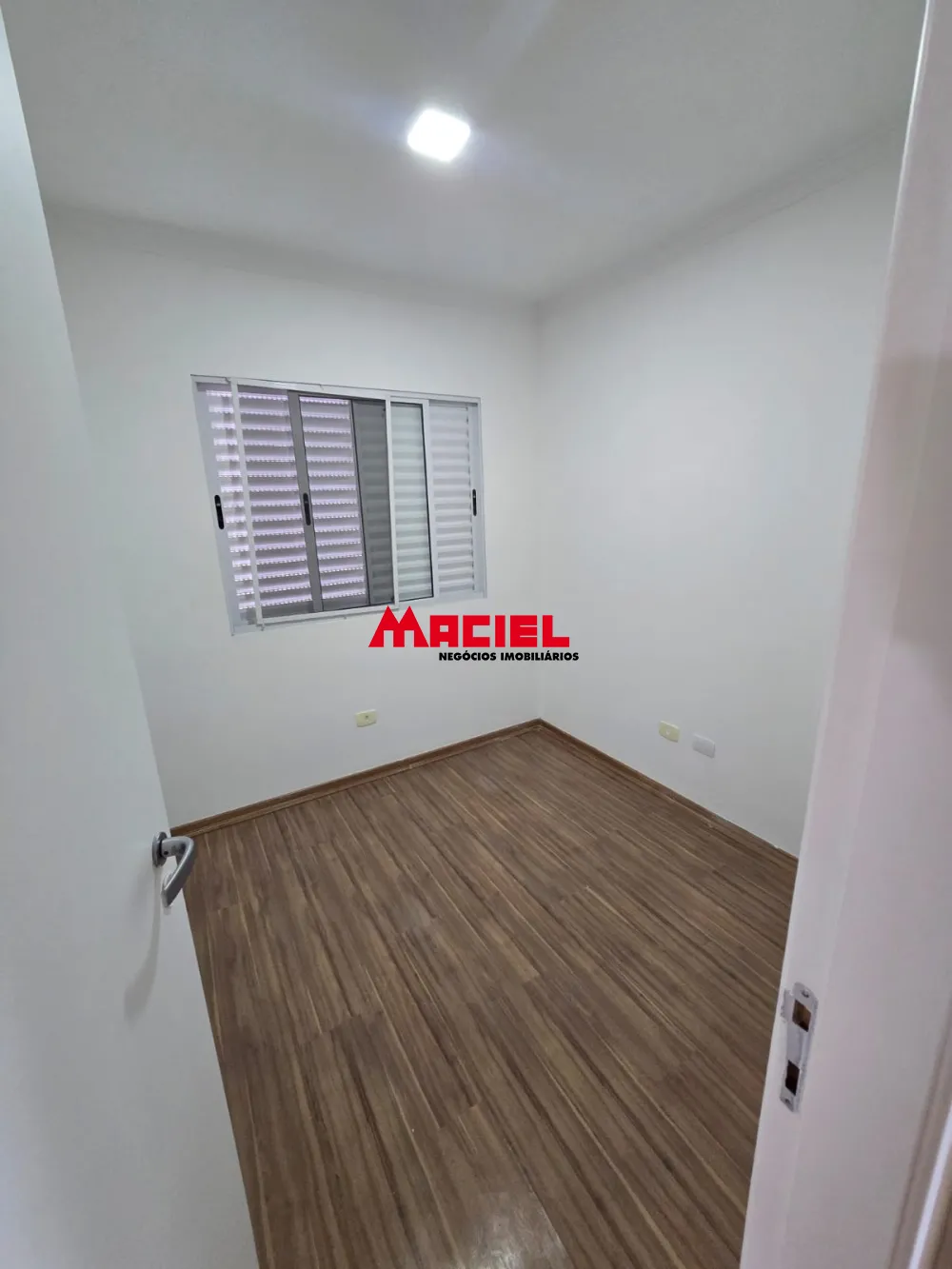 Alugar Casa / Sobrado em Jacare&iacute; R$ 4.500,00 - Foto 11