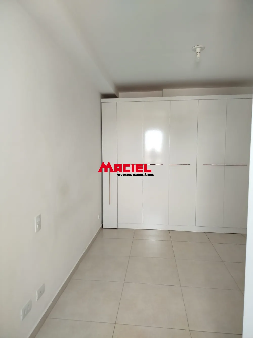Alugar Apartamento / Mobiliado em Jacare&iacute; R$ 4.150,00 - Foto 11