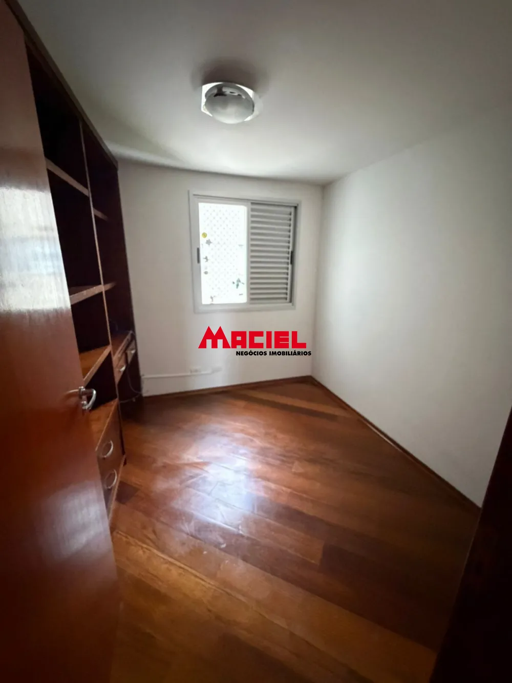 Alugar Apartamento / Cobertura em S&atilde;o Jos&eacute; dos Campos R$ 5.700,00 - Foto 4