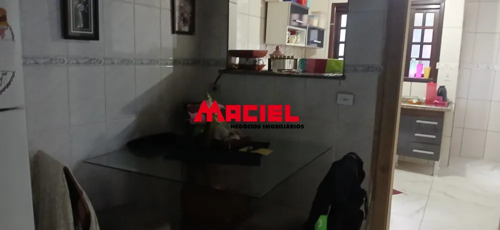 Comprar Casa / Padr&atilde;o em S&atilde;o Jos&eacute; dos Campos R$ 300.000,00 - Foto 4