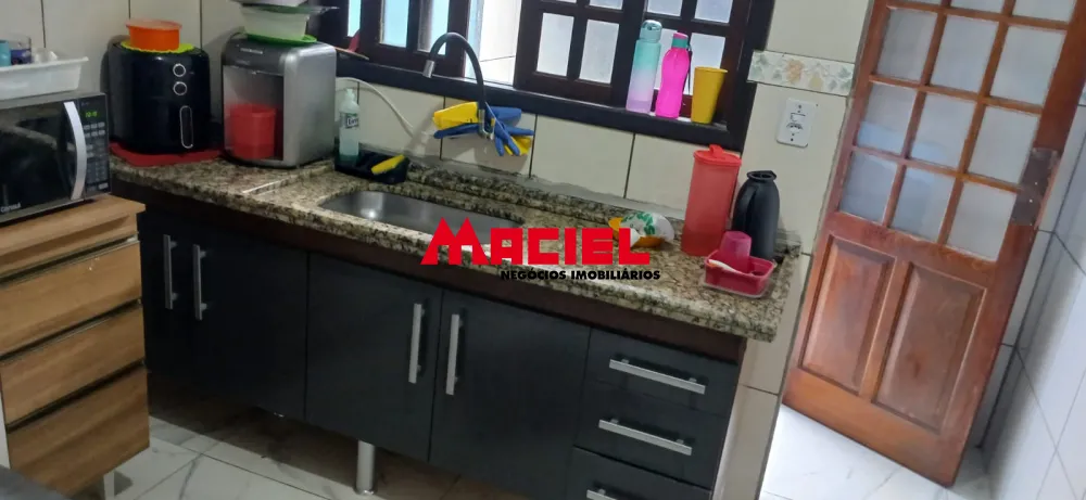 Comprar Casa / Padr&atilde;o em S&atilde;o Jos&eacute; dos Campos R$ 300.000,00 - Foto 2