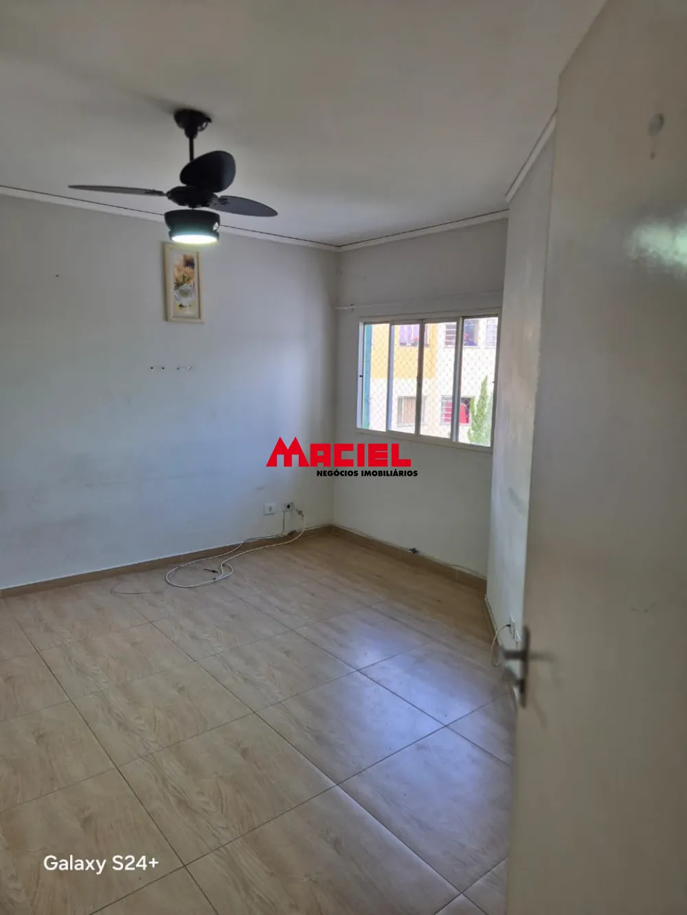Alugar Apartamento / Padr&atilde;o em S&atilde;o Jos&eacute; dos Campos R$ 1.350,00 - Foto 4