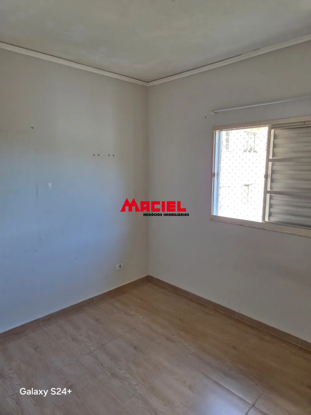 Alugar Apartamento / Padr&atilde;o em S&atilde;o Jos&eacute; dos Campos R$ 1.350,00 - Foto 5