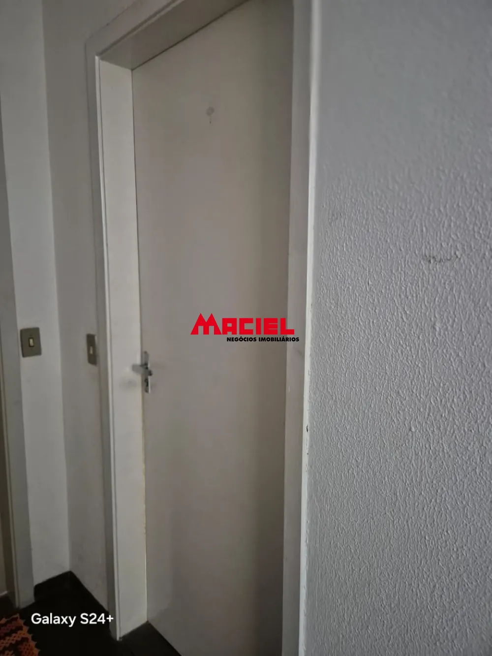 Alugar Apartamento / Padr&atilde;o em S&atilde;o Jos&eacute; dos Campos R$ 1.350,00 - Foto 9