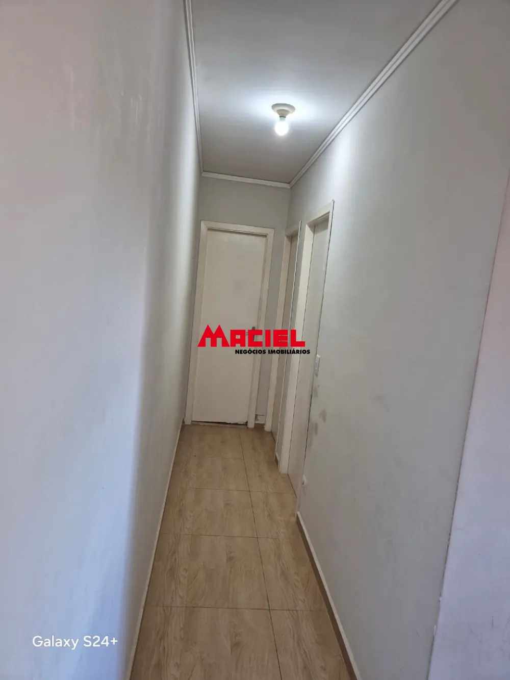 Alugar Apartamento / Padr&atilde;o em S&atilde;o Jos&eacute; dos Campos R$ 1.350,00 - Foto 12