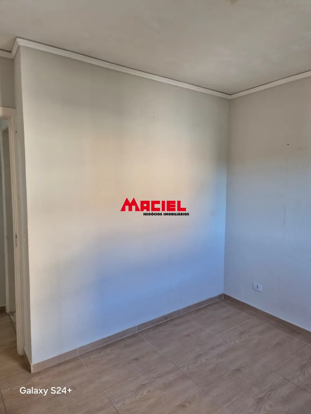 Alugar Apartamento / Padr&atilde;o em S&atilde;o Jos&eacute; dos Campos R$ 1.350,00 - Foto 13