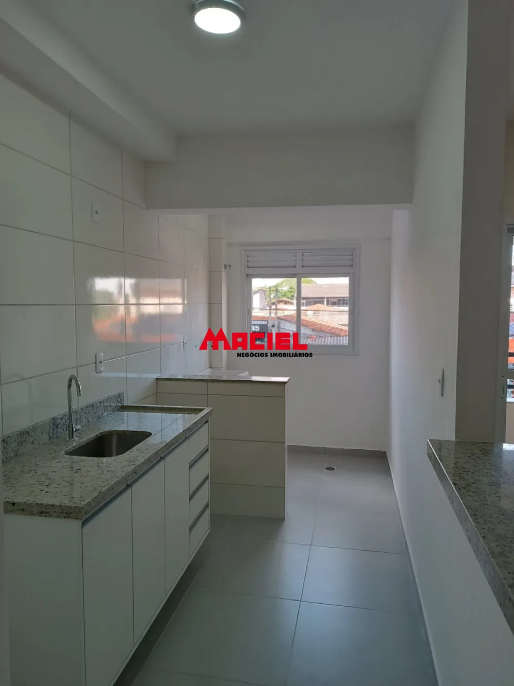 Alugar Apartamento / Padr&atilde;o em S&atilde;o Jos&eacute; dos Campos R$ 2.500,00 - Foto 3