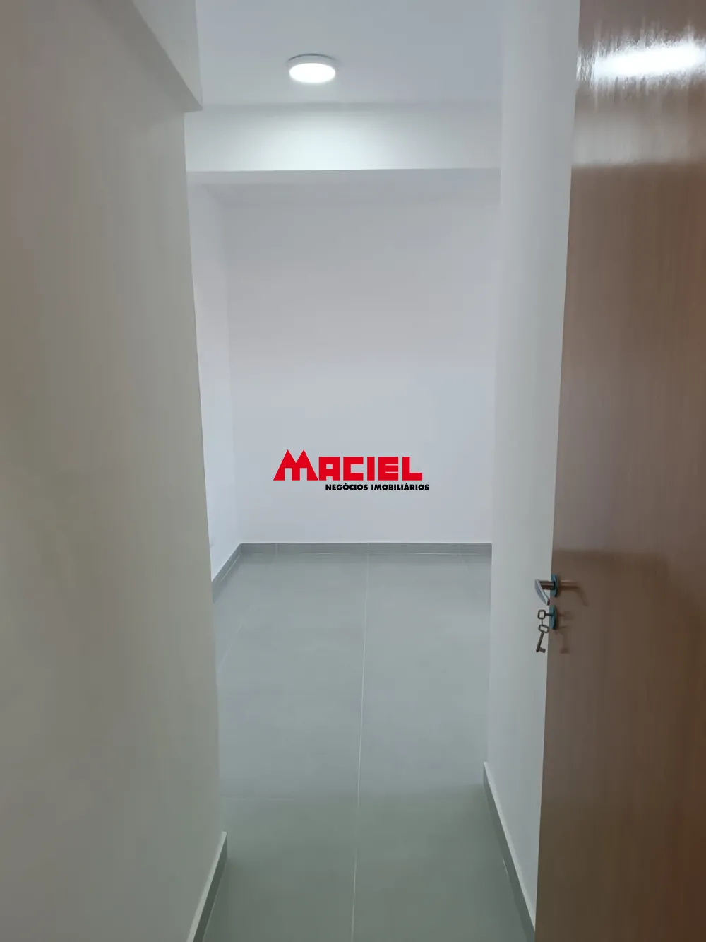 Alugar Apartamento / Padr&atilde;o em S&atilde;o Jos&eacute; dos Campos R$ 2.500,00 - Foto 7