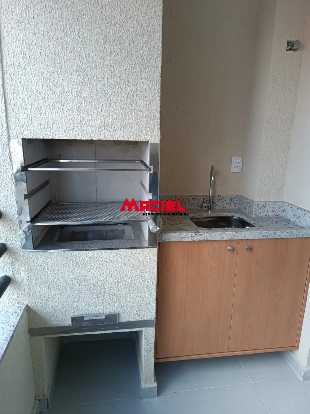Alugar Apartamento / Padr&atilde;o em S&atilde;o Jos&eacute; dos Campos R$ 2.500,00 - Foto 16