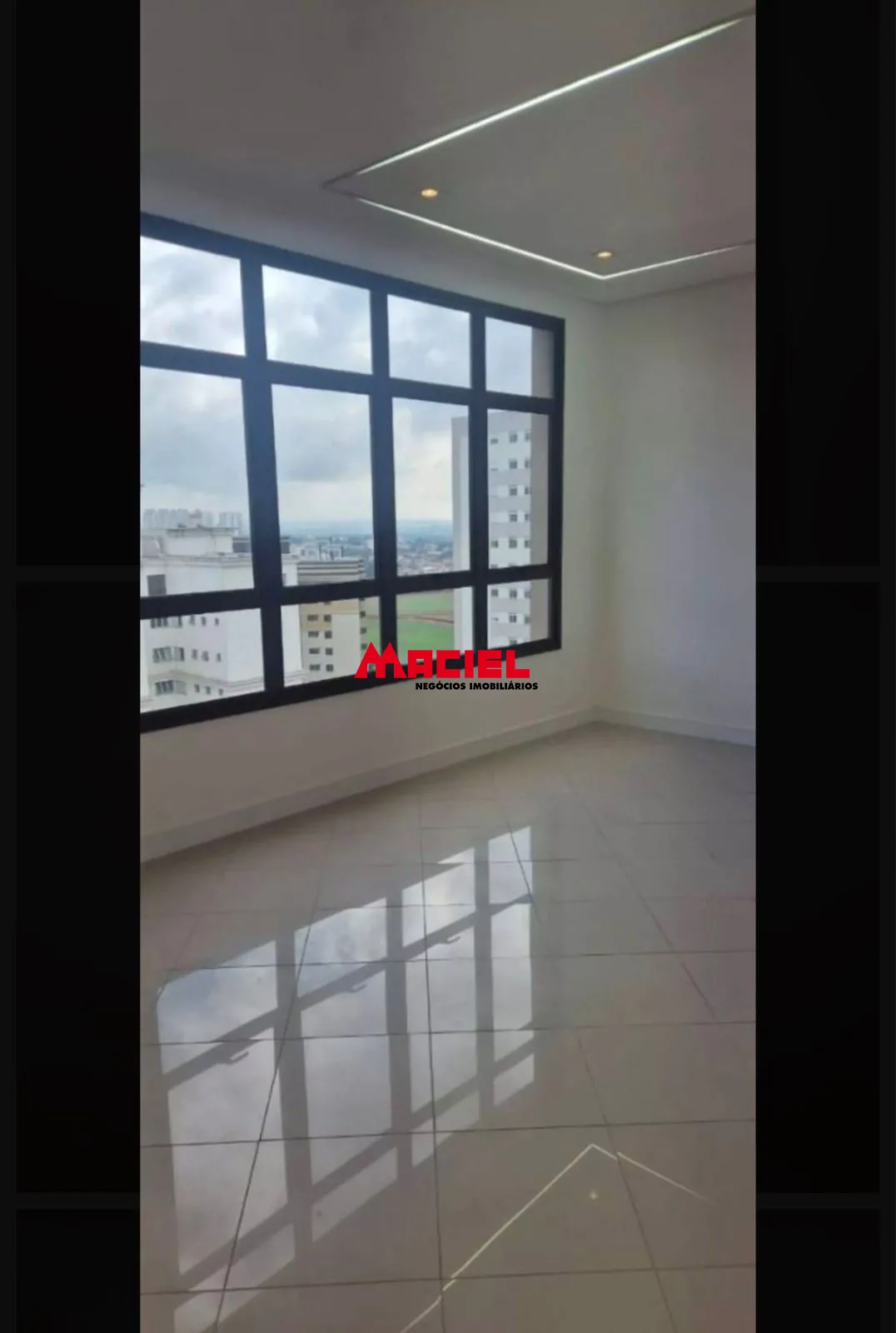 Comprar Comercial / Sala em S&atilde;o Jos&eacute; dos Campos R$ 1.250.000,00 - Foto 6