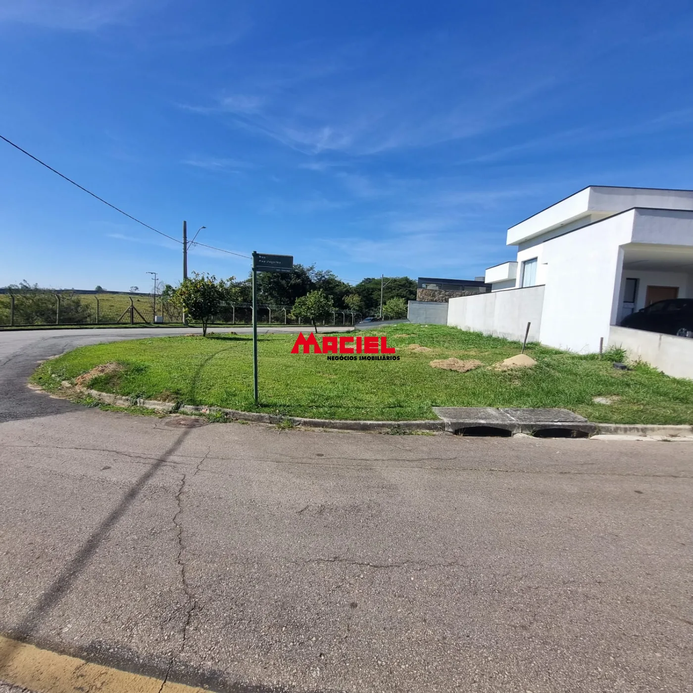 Comprar Terreno / Condom&iacute;nio em Ca&ccedil;apava R$ 320.000,00 - Foto 1