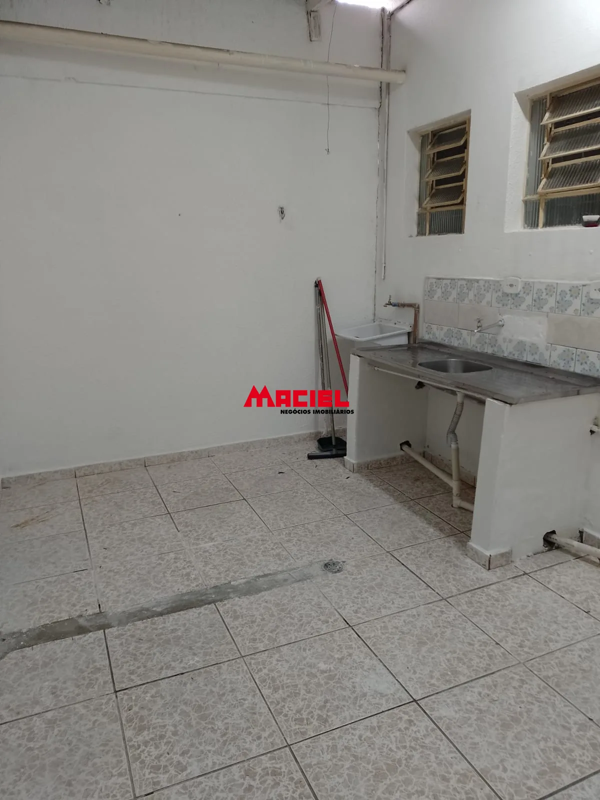 Alugar Comercial / Ponto Comercial em S&atilde;o Jos&eacute; dos Campos R$ 8.000,00 - Foto 5