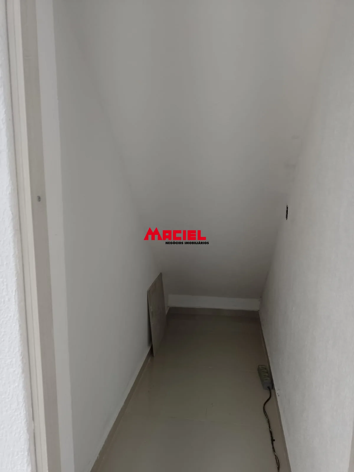 Alugar Comercial / Ponto Comercial em S&atilde;o Jos&eacute; dos Campos R$ 8.000,00 - Foto 9