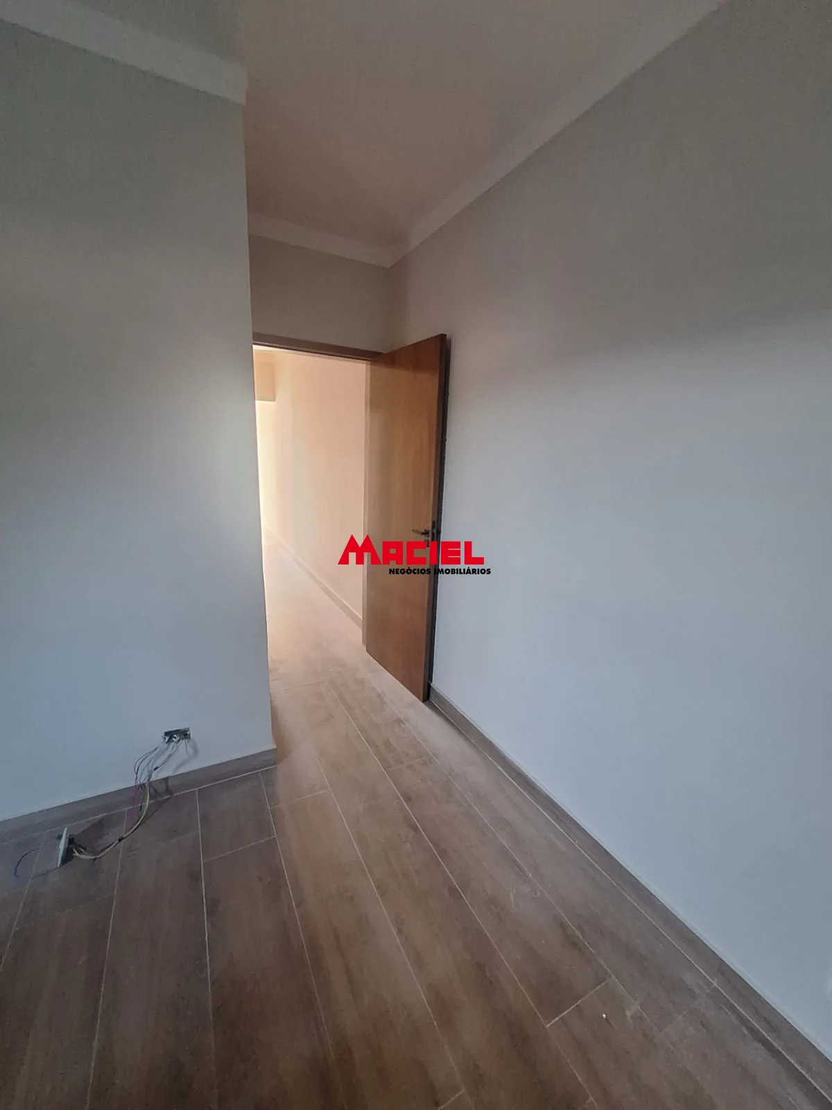Comprar Casa / Padr&atilde;o em S&atilde;o Jos&eacute; dos Campos R$ 370.000,00 - Foto 5