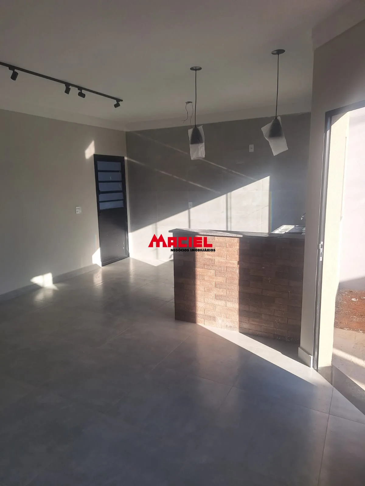 Comprar Casa / Padr&atilde;o em S&atilde;o Jos&eacute; dos Campos R$ 370.000,00 - Foto 2