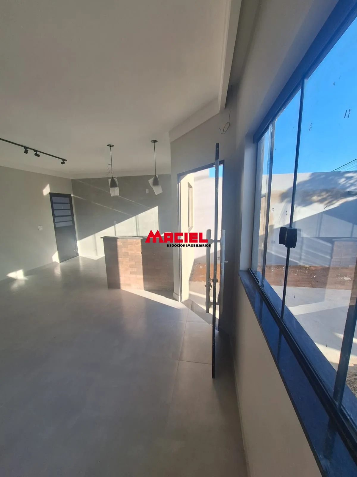 Comprar Casa / Padr&atilde;o em S&atilde;o Jos&eacute; dos Campos R$ 370.000,00 - Foto 4