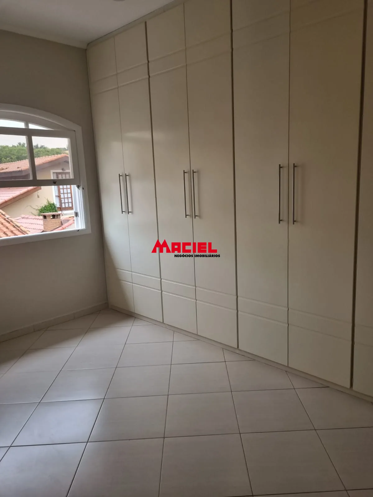 Comprar Casa / Condom&iacute;nio em S&atilde;o Jos&eacute; dos Campos R$ 1.250.000,00 - Foto 9