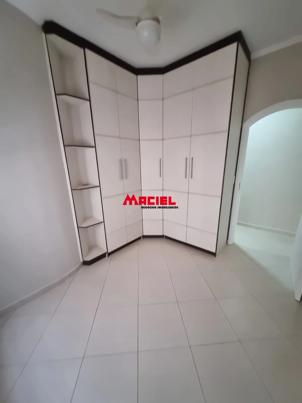 Comprar Casa / Condom&iacute;nio em S&atilde;o Jos&eacute; dos Campos R$ 1.250.000,00 - Foto 12