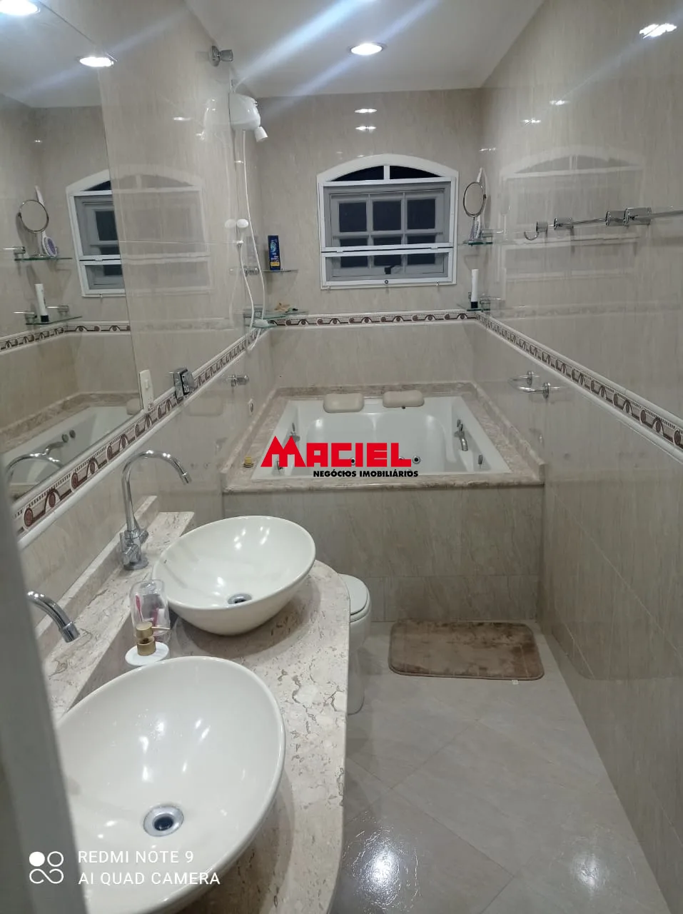 Comprar Casa / Sobrado em S&atilde;o Jos&eacute; dos Campos R$ 1.380.000,00 - Foto 15