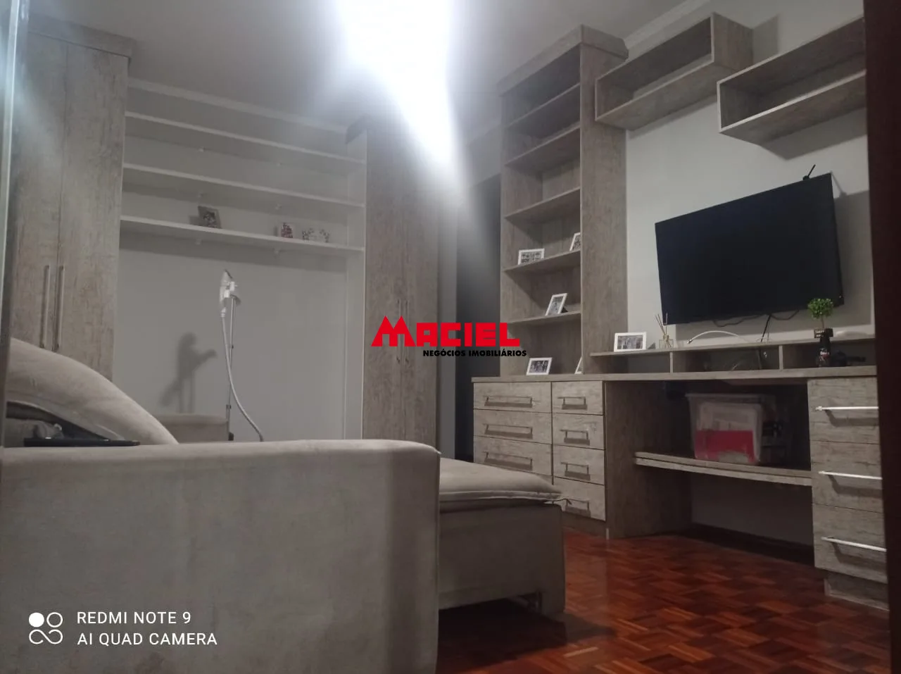 Comprar Casa / Sobrado em S&atilde;o Jos&eacute; dos Campos R$ 1.380.000,00 - Foto 16