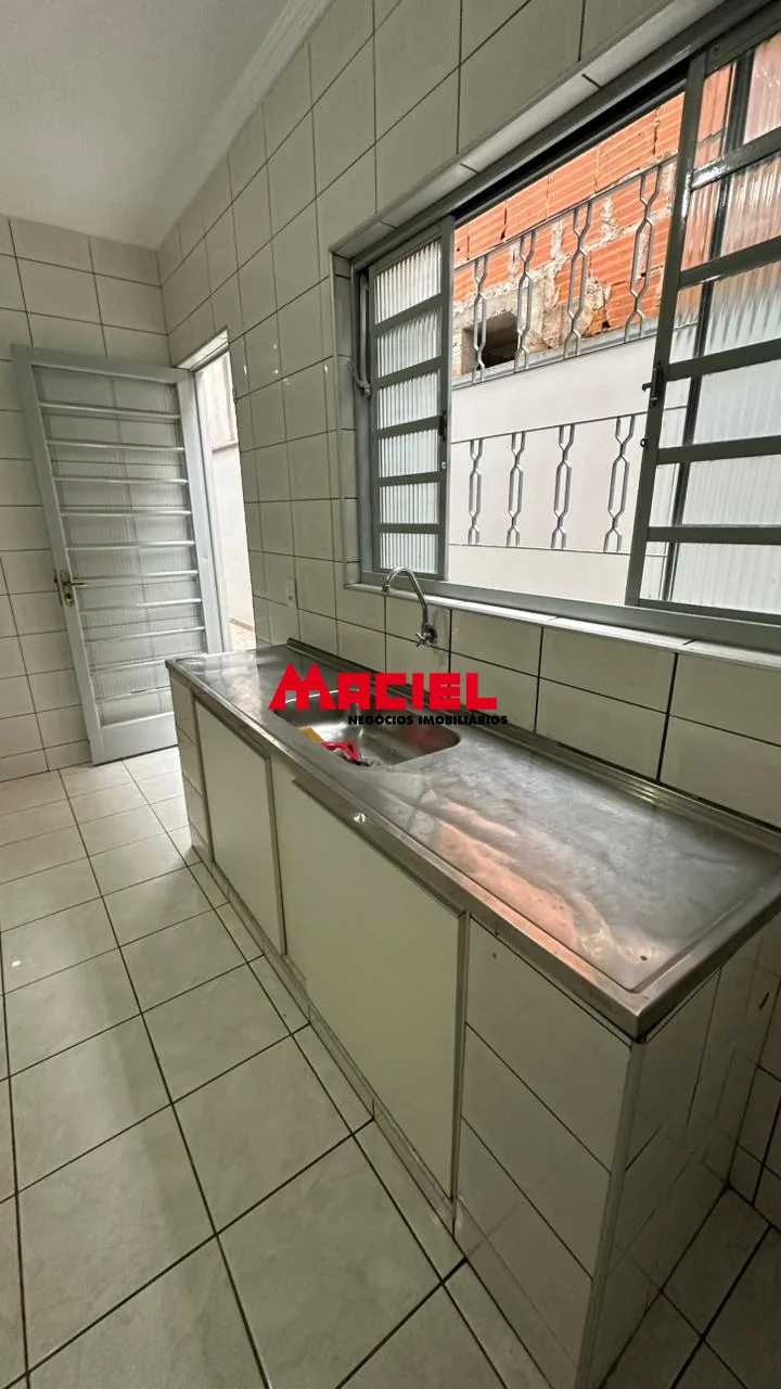 Alugar Casa / Sobrado em S&atilde;o Jos&eacute; dos Campos R$ 2.800,00 - Foto 9
