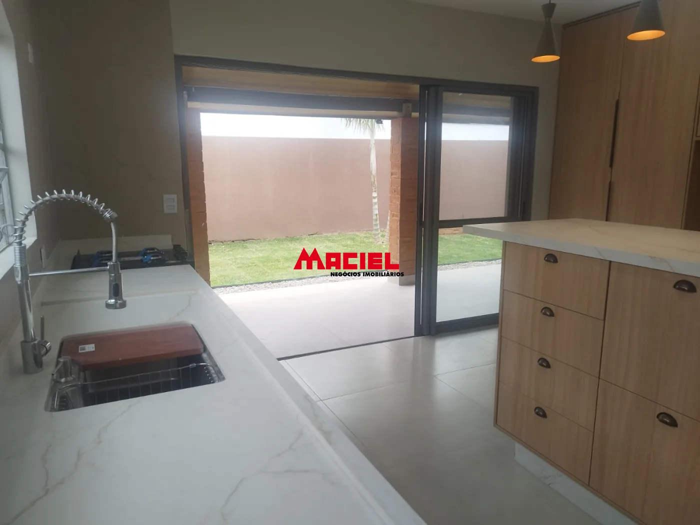 Comprar Casa / Padr&atilde;o em S&atilde;o Jos&eacute; dos Campos R$ 1.190.000,00 - Foto 6