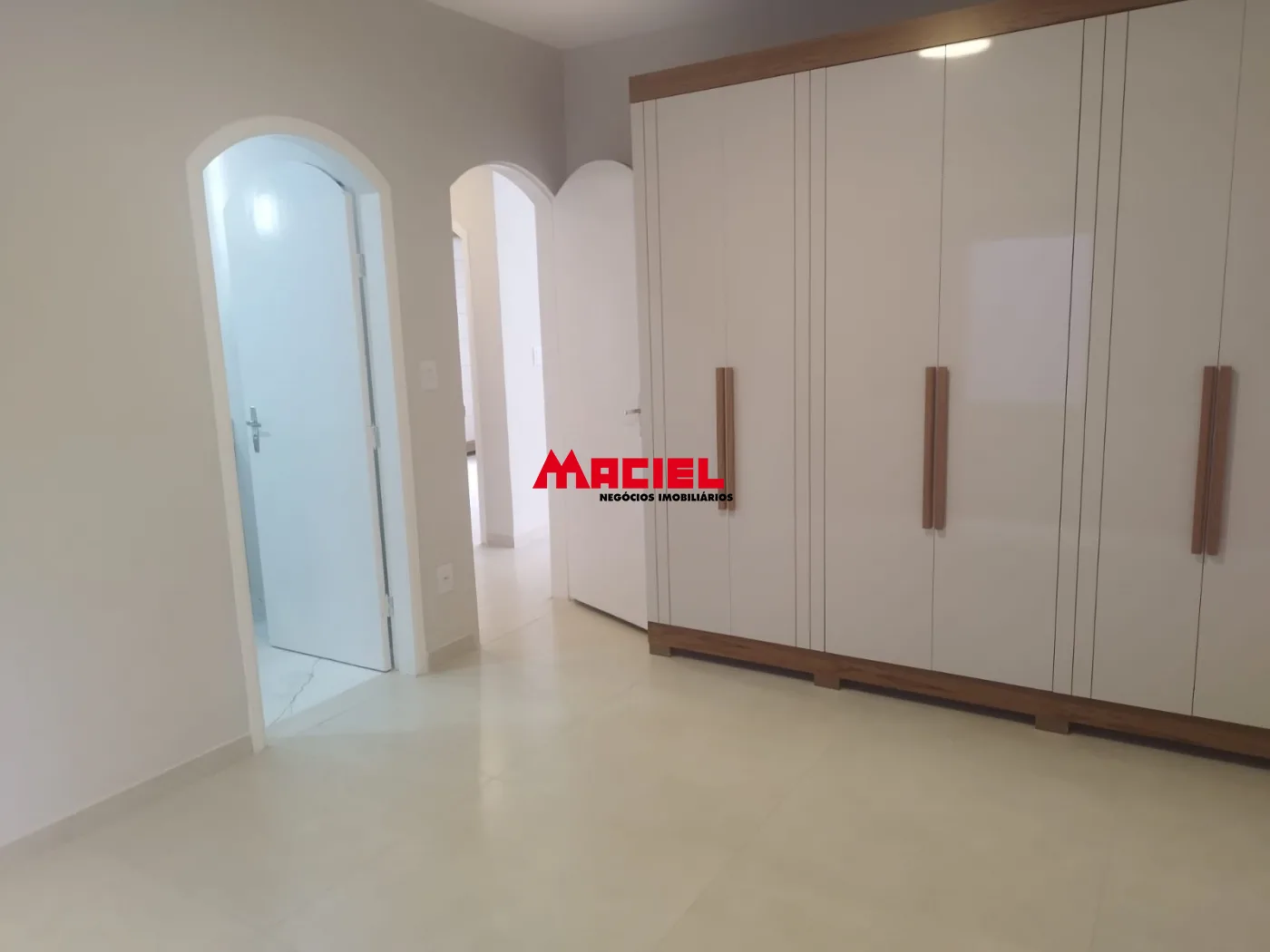 Comprar Casa / Padr&atilde;o em S&atilde;o Jos&eacute; dos Campos R$ 1.190.000,00 - Foto 10