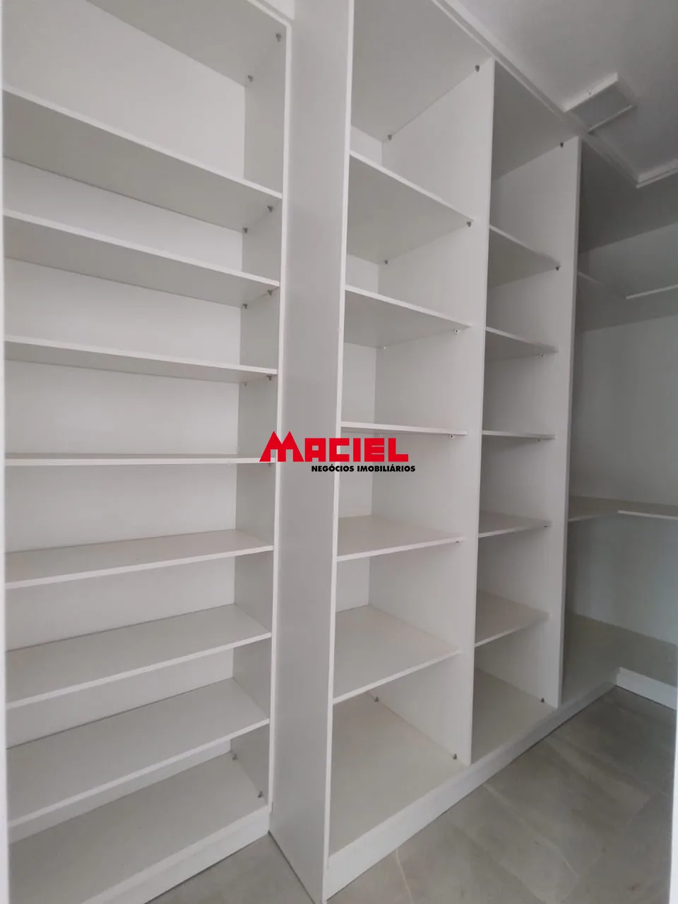 Comprar Casa / Sobrado em S&atilde;o Jos&eacute; dos Campos R$ 1.300.000,00 - Foto 5