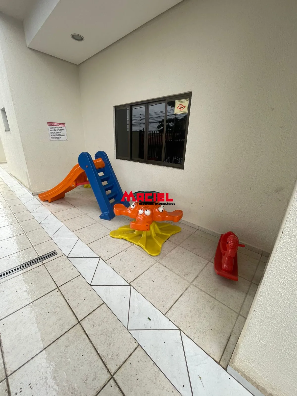 Alugar Apartamento / Padr&atilde;o em S&atilde;o Jos&eacute; dos Campos R$ 2.200,00 - Foto 13