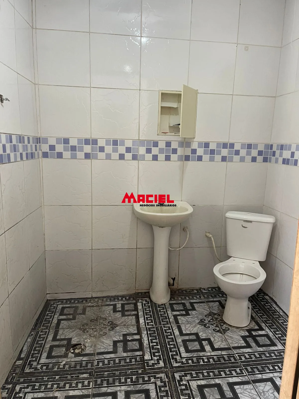 Comprar Casa / Padr&atilde;o em S&atilde;o Jos&eacute; dos Campos R$ 215.000,00 - Foto 3