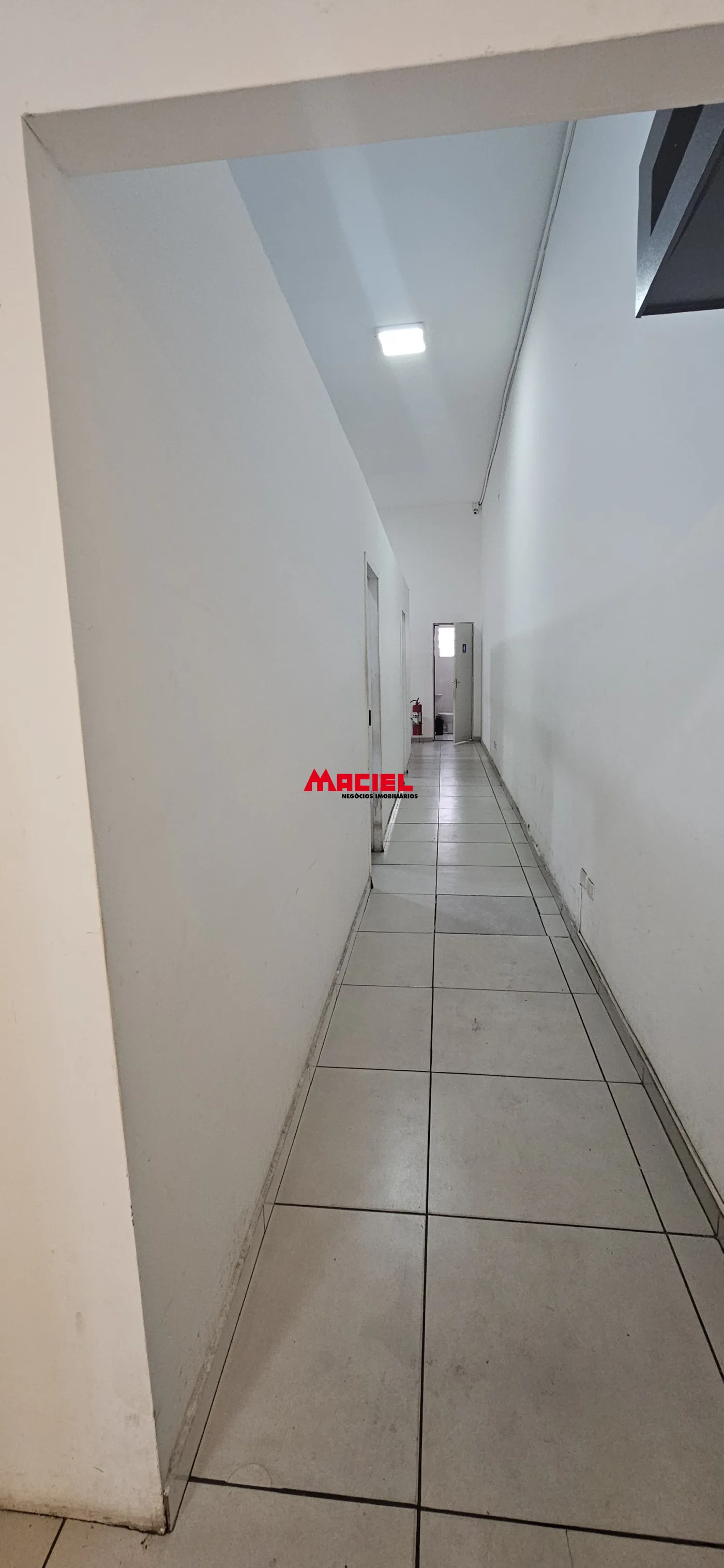Comprar Comercial / Fundo em S&atilde;o Jos&eacute; dos Campos R$ 900.000,00 - Foto 9
