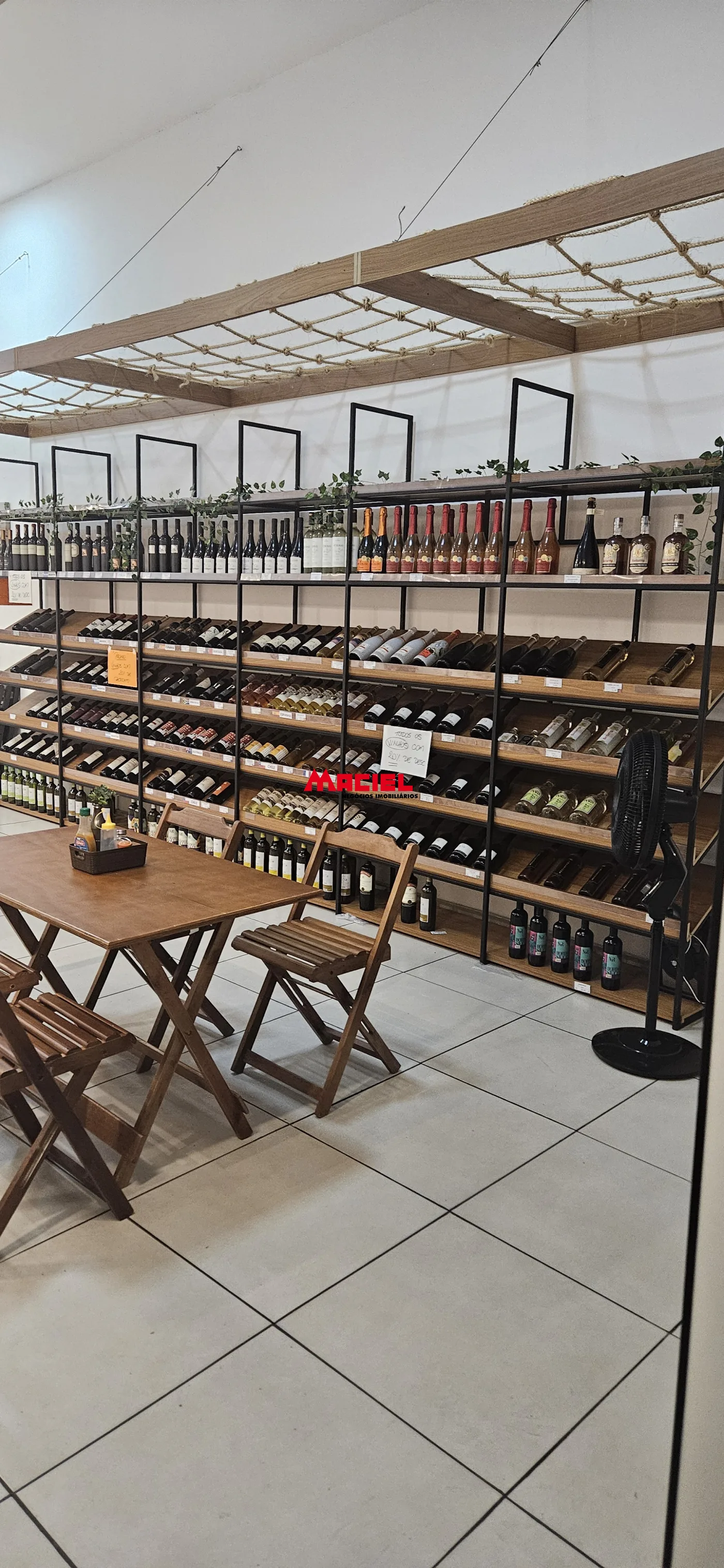 Comprar Comercial / Fundo em S&atilde;o Jos&eacute; dos Campos R$ 900.000,00 - Foto 5