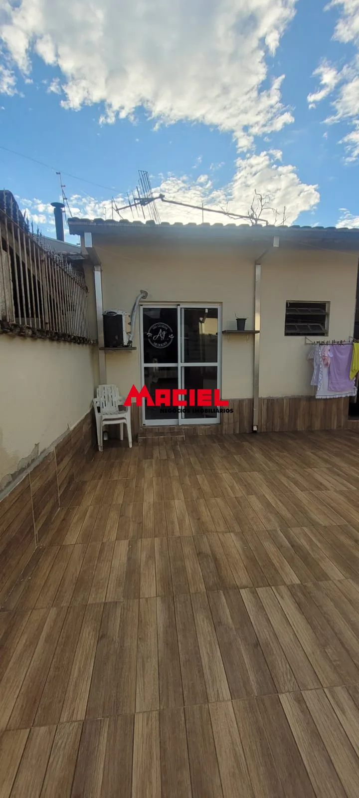 Comprar Casa / Padr&atilde;o em Caraguatatuba R$ 850.000,00 - Foto 4