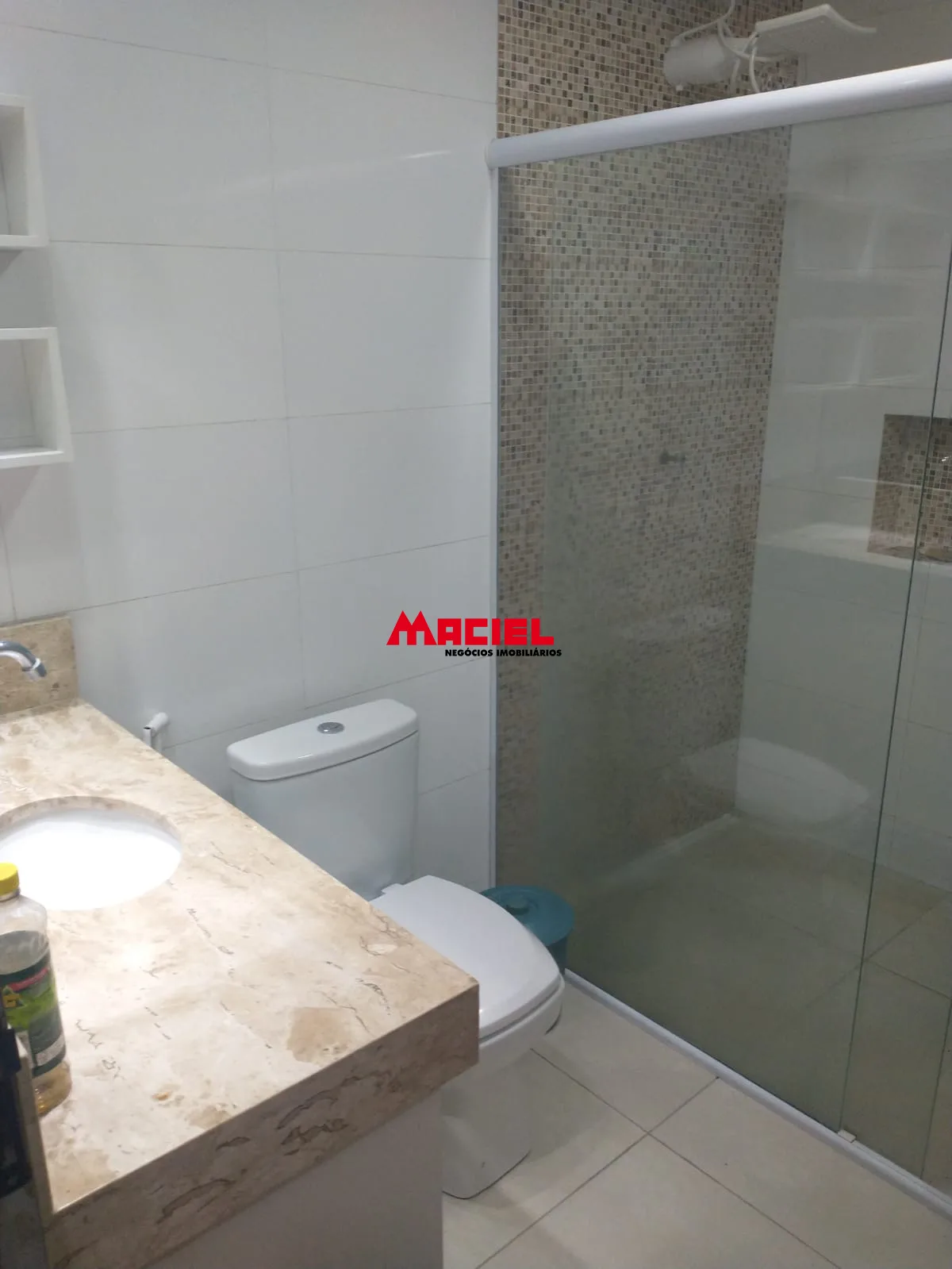 Alugar Casa / Padr&atilde;o em S&atilde;o Jos&eacute; dos Campos R$ 2.700,00 - Foto 15