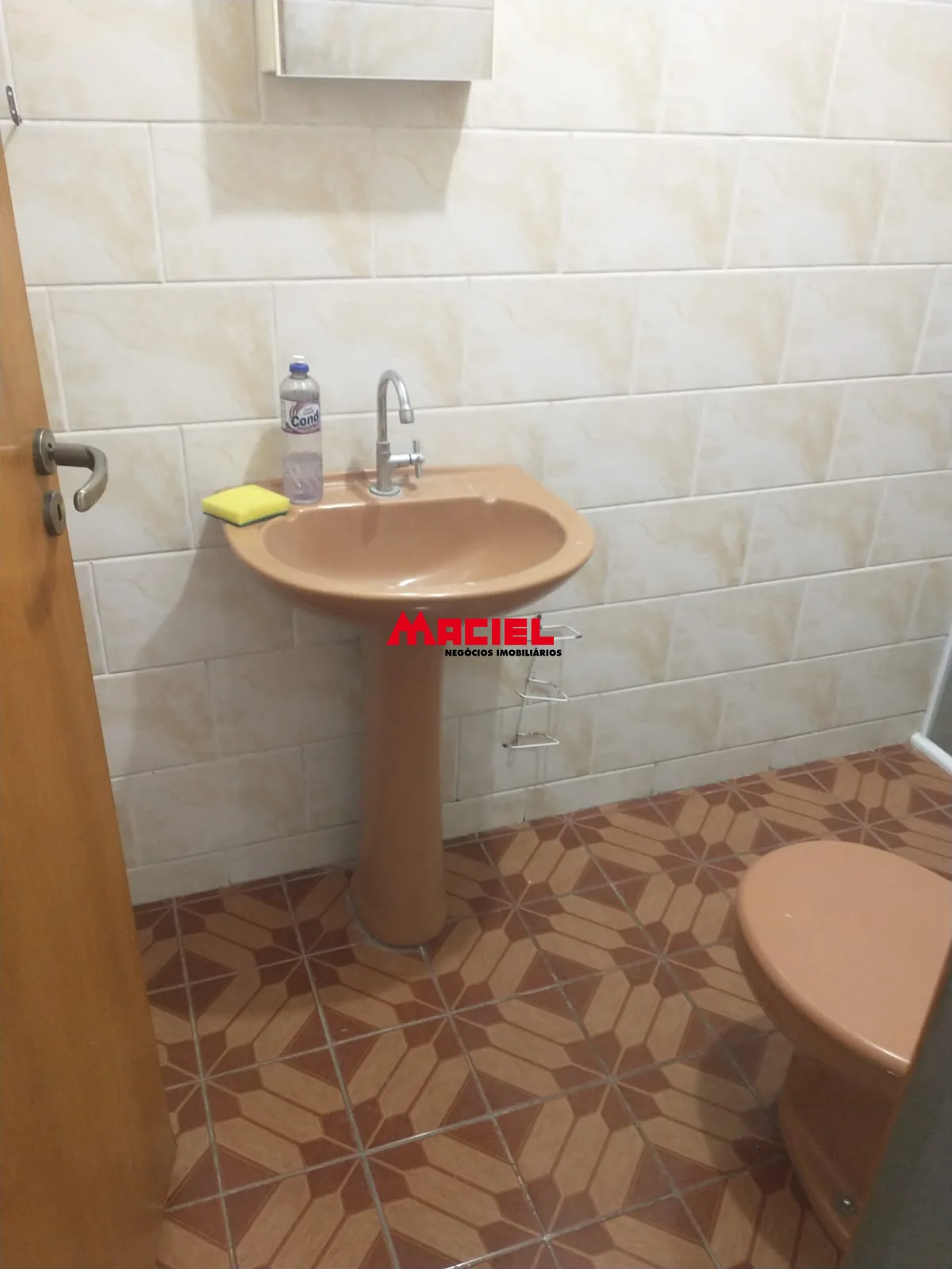 Alugar Casa / Padr&atilde;o em S&atilde;o Jos&eacute; dos Campos R$ 2.700,00 - Foto 25