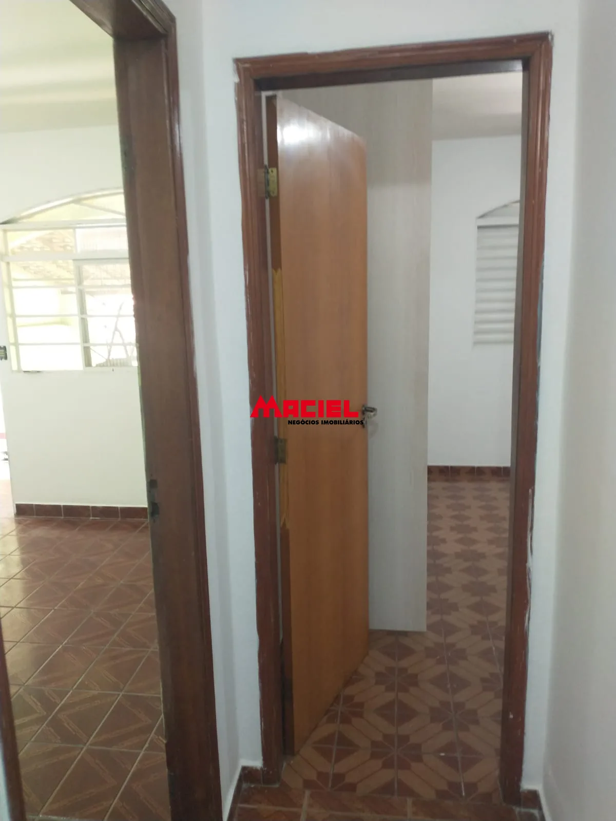 Alugar Casa / Padr&atilde;o em S&atilde;o Jos&eacute; dos Campos R$ 2.700,00 - Foto 30