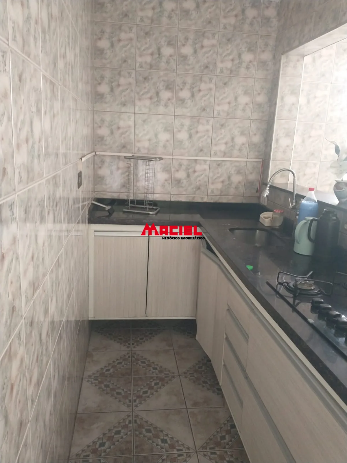 Alugar Casa / Padr&atilde;o em S&atilde;o Jos&eacute; dos Campos R$ 2.700,00 - Foto 41