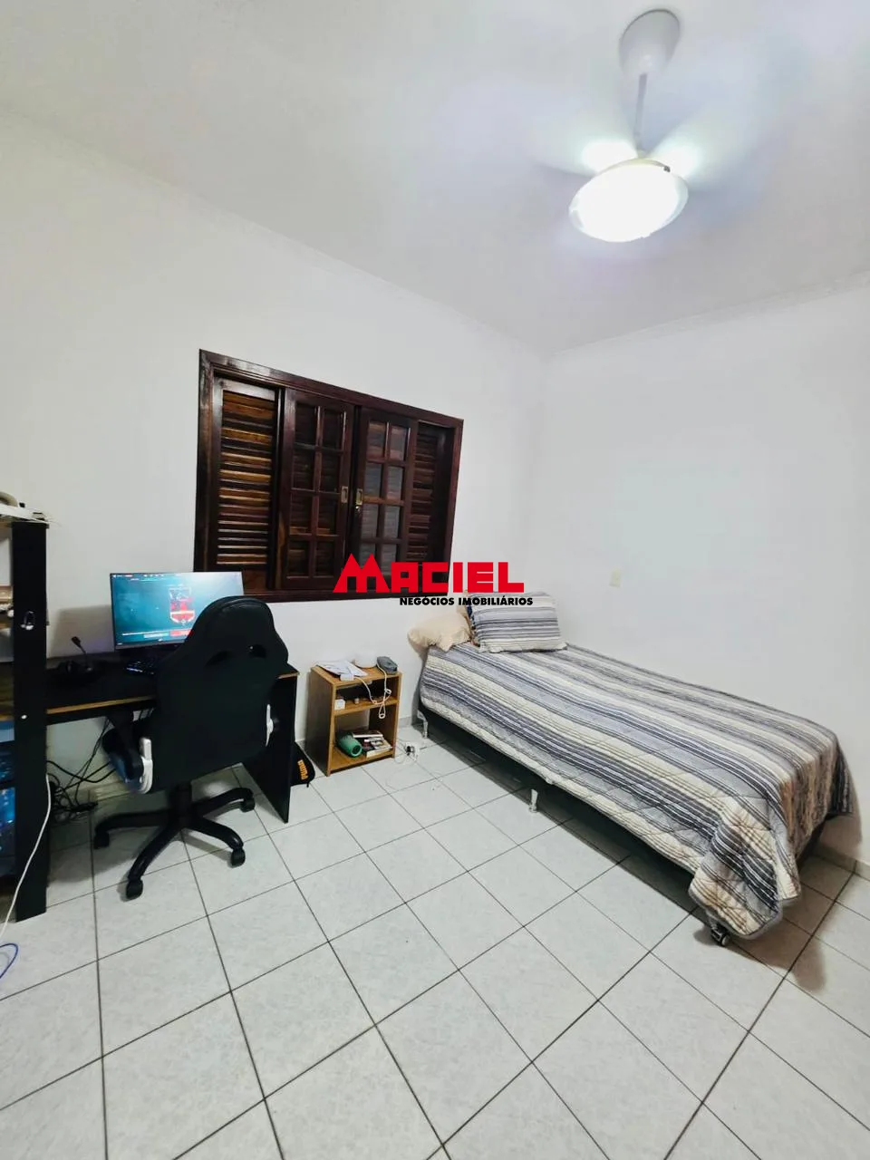 Alugar Casa / Condom&iacute;nio em S&atilde;o Jos&eacute; dos Campos R$ 9.000,00 - Foto 12