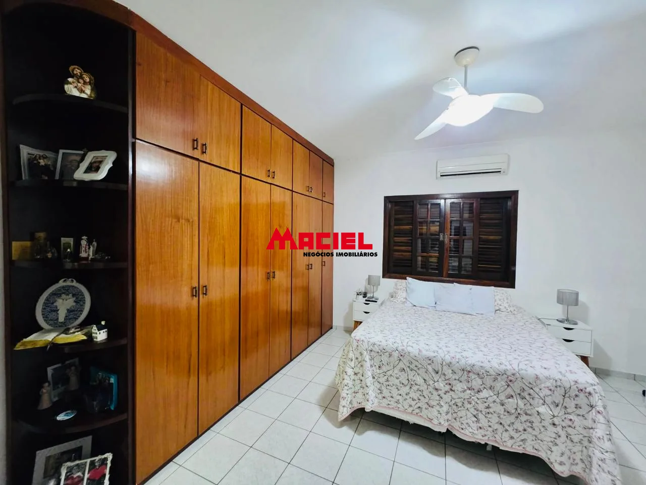 Alugar Casa / Condom&iacute;nio em S&atilde;o Jos&eacute; dos Campos R$ 9.000,00 - Foto 27
