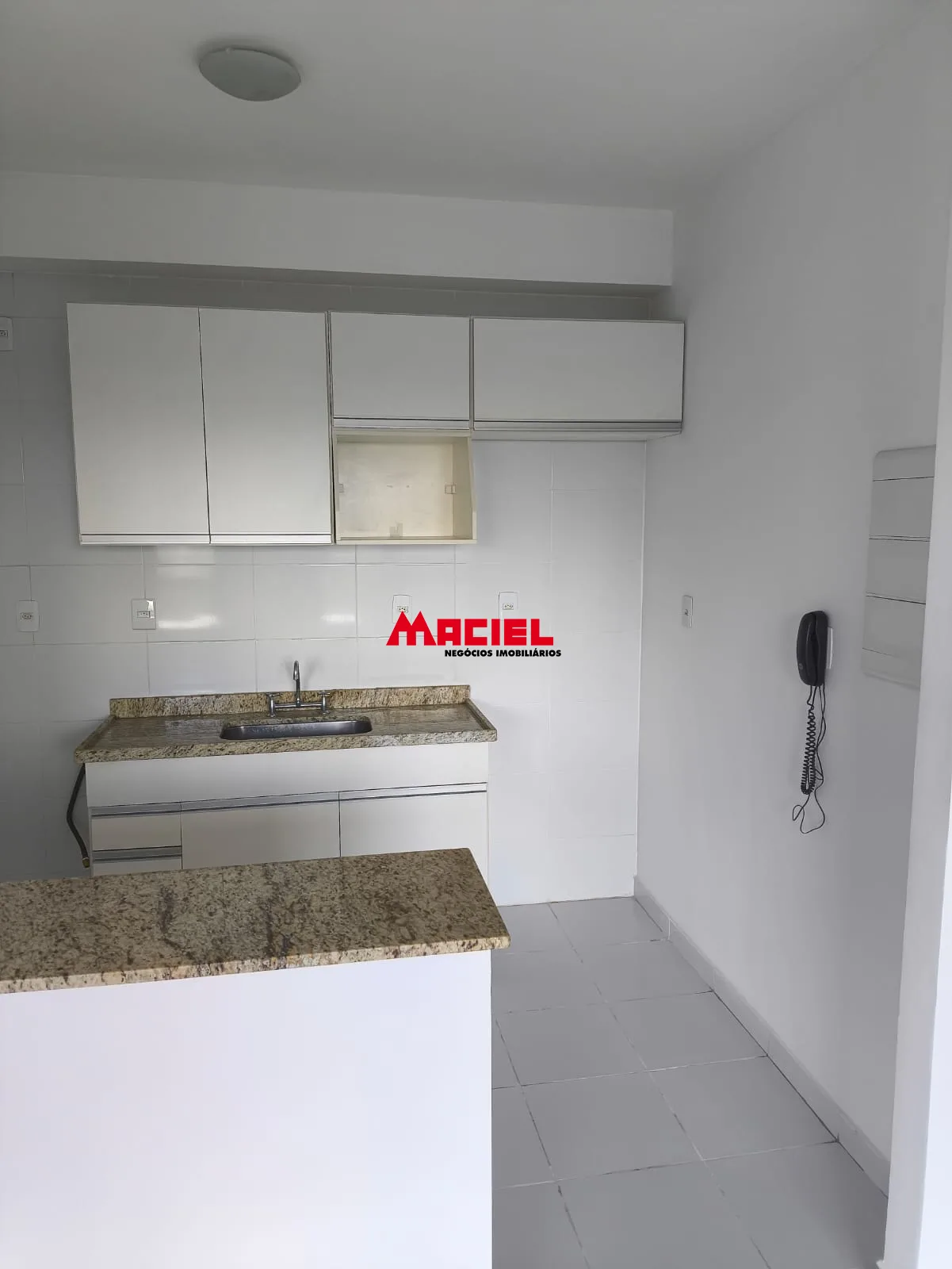 Alugar Apartamento / Padr&atilde;o em S&atilde;o Jos&eacute; dos Campos R$ 2.700,00 - Foto 5