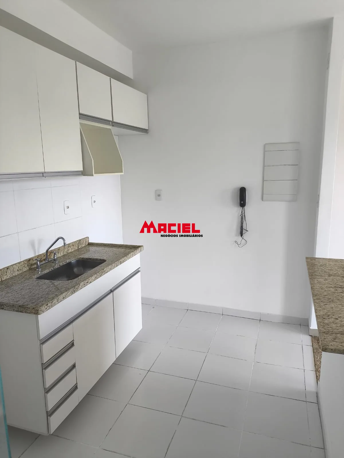 Alugar Apartamento / Padr&atilde;o em S&atilde;o Jos&eacute; dos Campos R$ 2.700,00 - Foto 6