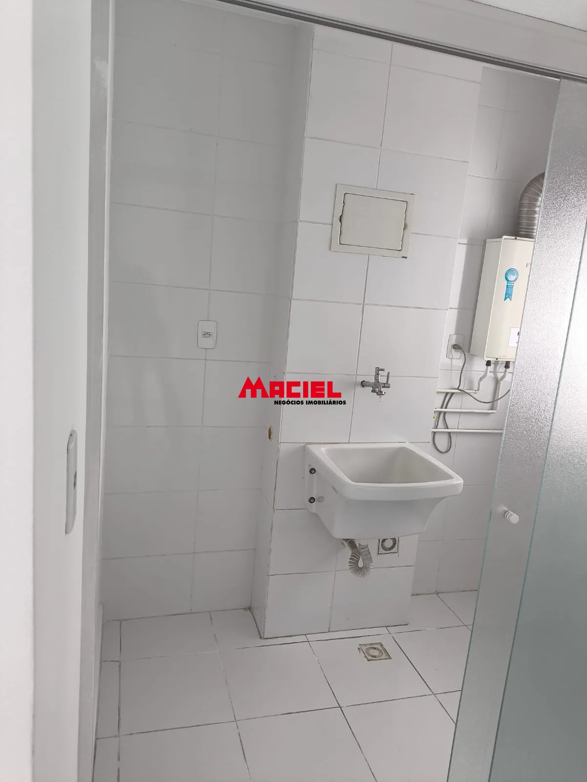 Alugar Apartamento / Padr&atilde;o em S&atilde;o Jos&eacute; dos Campos R$ 2.700,00 - Foto 7
