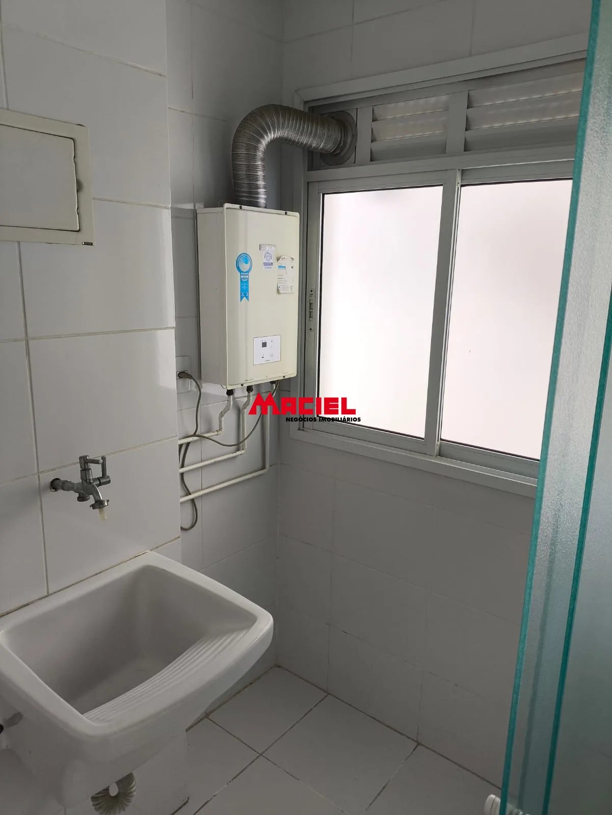 Alugar Apartamento / Padr&atilde;o em S&atilde;o Jos&eacute; dos Campos R$ 2.700,00 - Foto 8