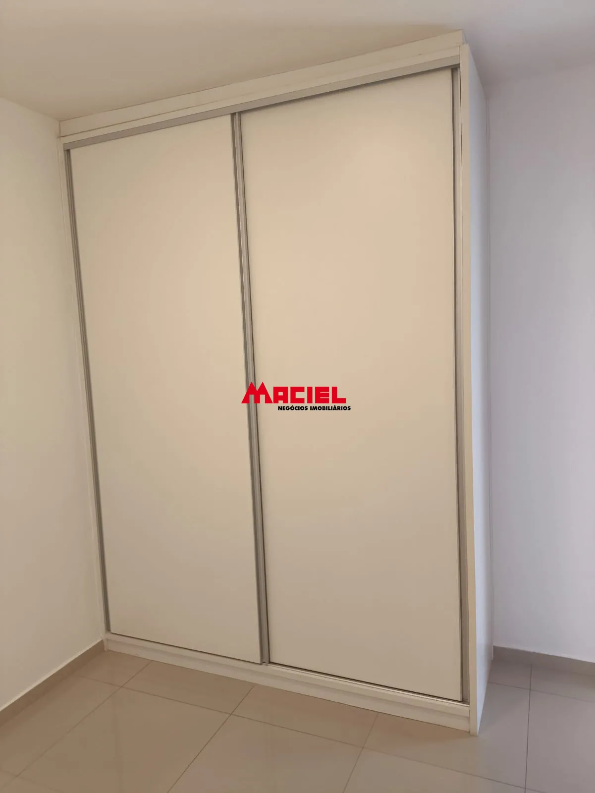 Alugar Apartamento / Padr&atilde;o em S&atilde;o Jos&eacute; dos Campos R$ 2.700,00 - Foto 12