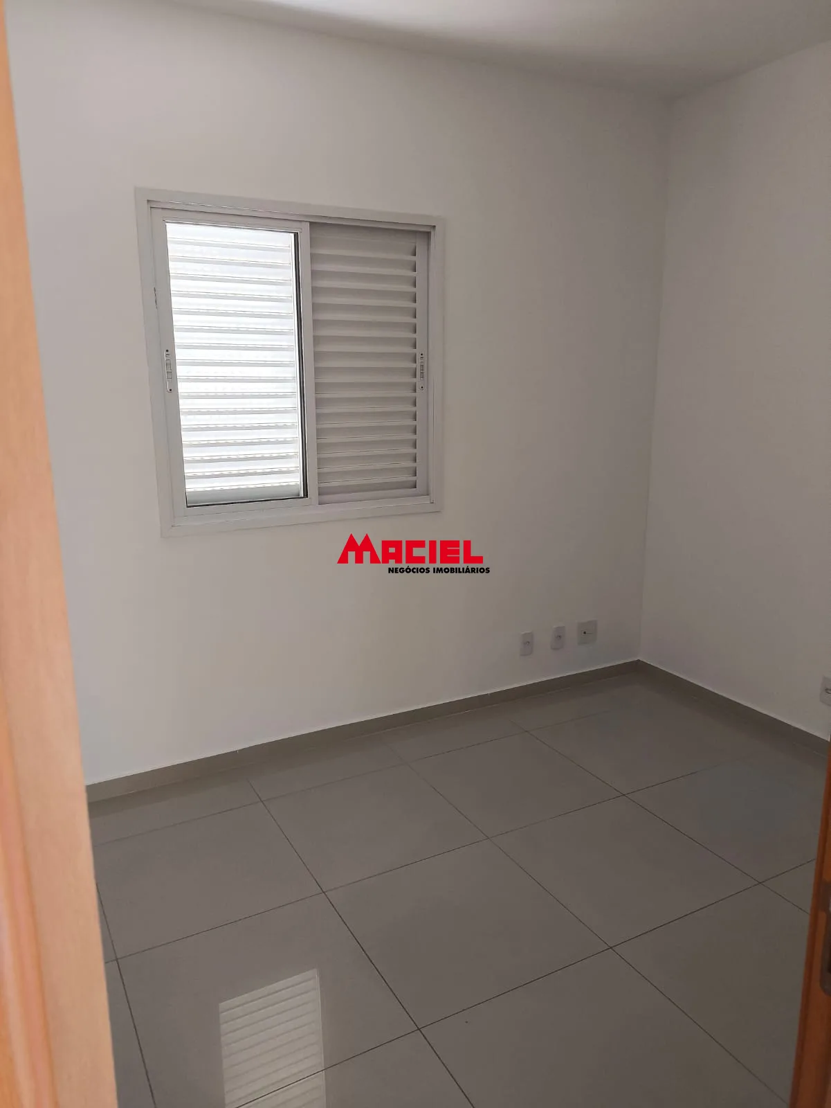 Alugar Apartamento / Padr&atilde;o em S&atilde;o Jos&eacute; dos Campos R$ 2.700,00 - Foto 13