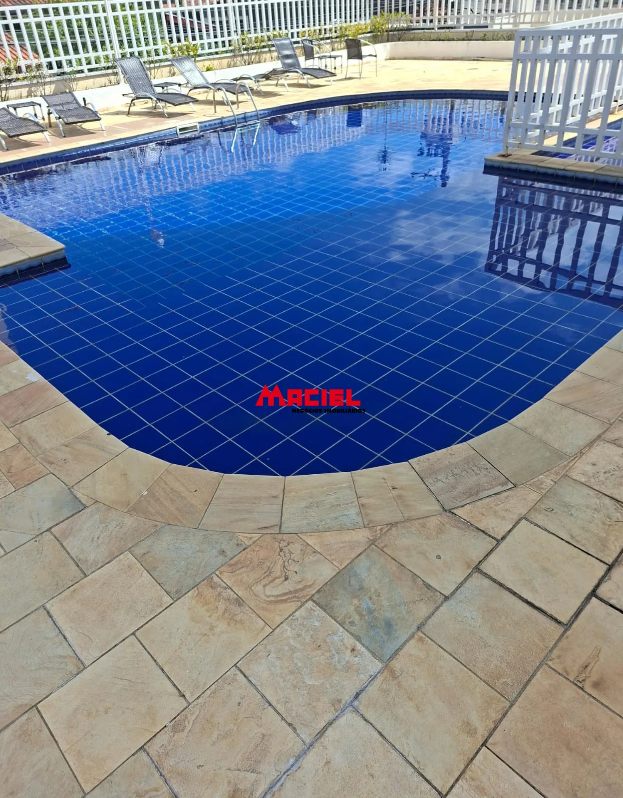 Comprar Apartamento / Padr&atilde;o em S&atilde;o Jos&eacute; dos Campos R$ 425.000,00 - Foto 3