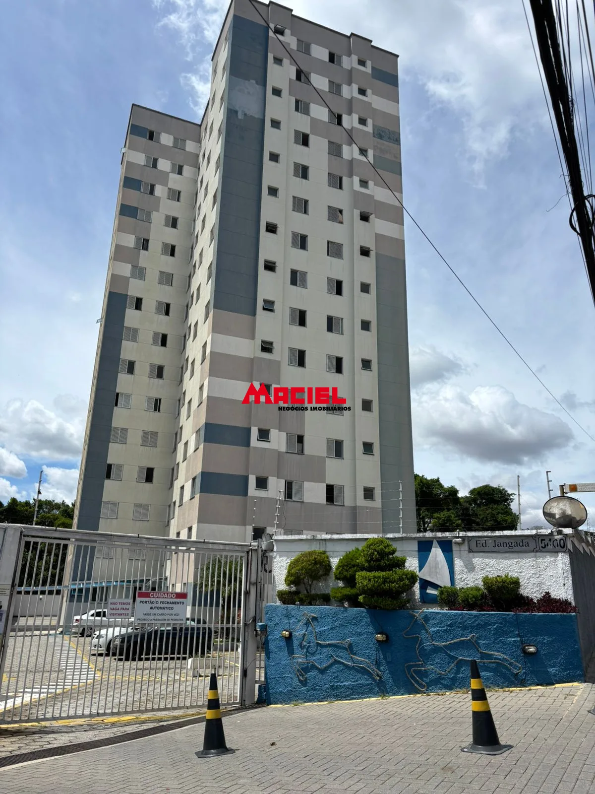 Comprar Apartamento / Padr&atilde;o em S&atilde;o Jos&eacute; dos Campos R$ 360.000,00 - Foto 2