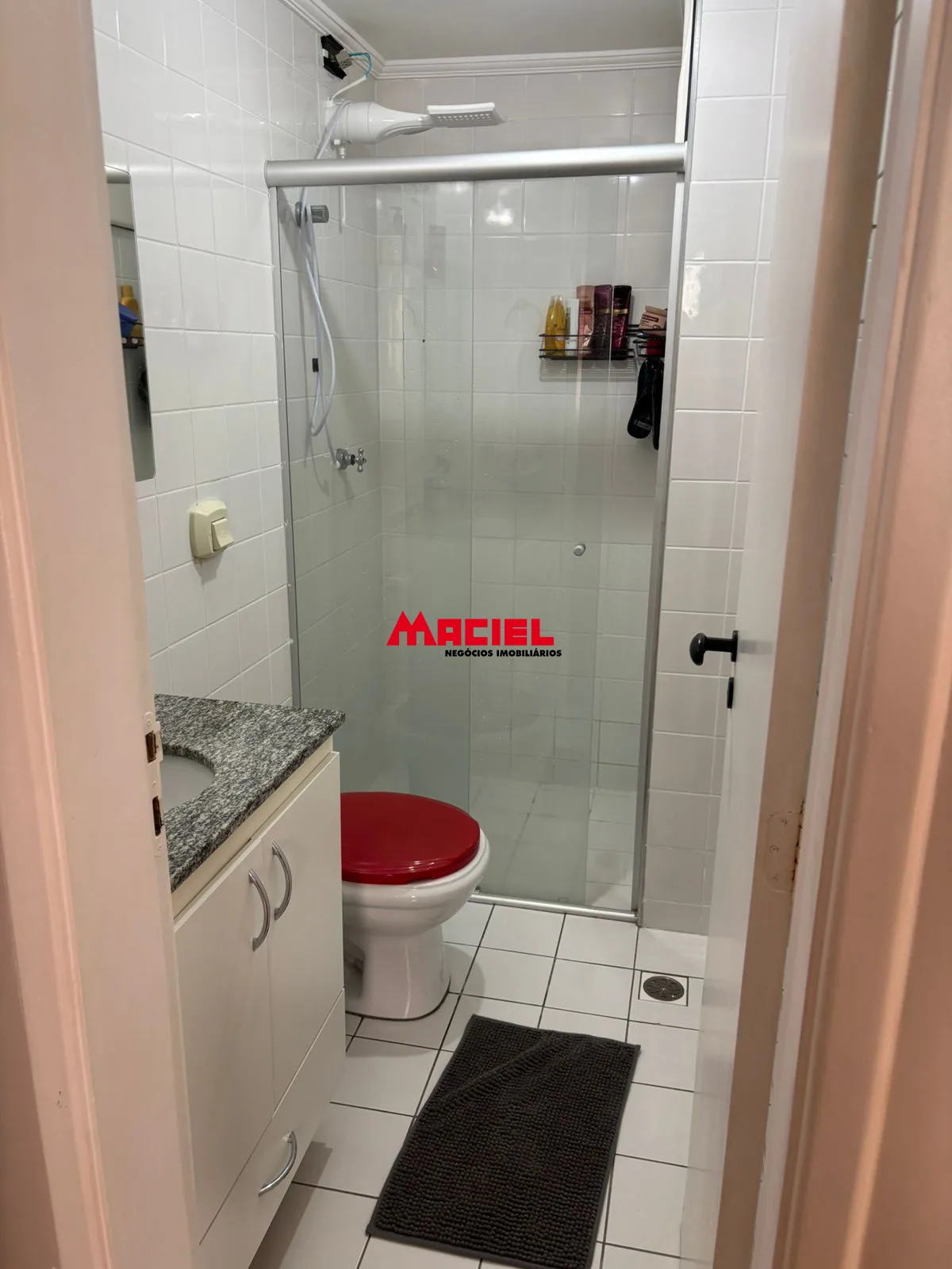 Comprar Apartamento / Padr&atilde;o em S&atilde;o Jos&eacute; dos Campos R$ 360.000,00 - Foto 14