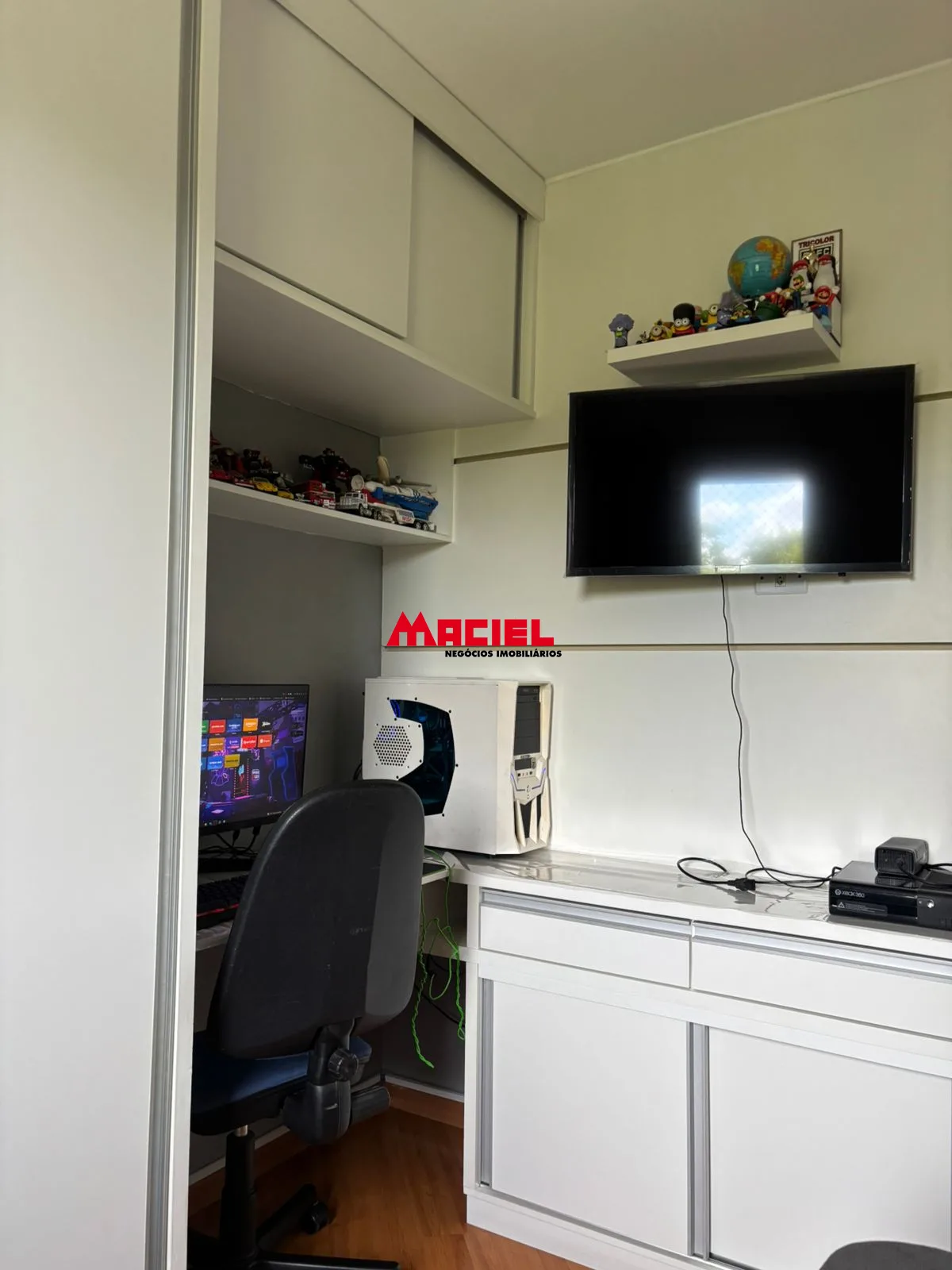 Comprar Apartamento / Padr&atilde;o em S&atilde;o Jos&eacute; dos Campos R$ 360.000,00 - Foto 16